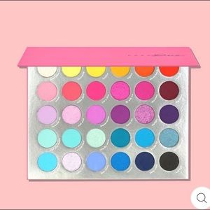 Eyeshadow Palette
